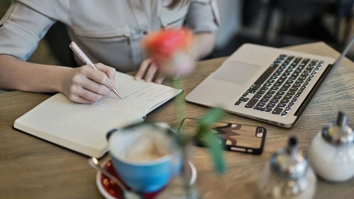 How to Take Meeting Notes That Actually Help You Get Things Done
