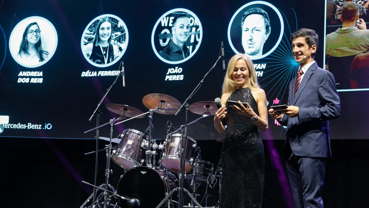 The Heartbeat of Mercedes-Benz.io: Celebrating Achievements with the R&A – The Tribe Angel Award Winners